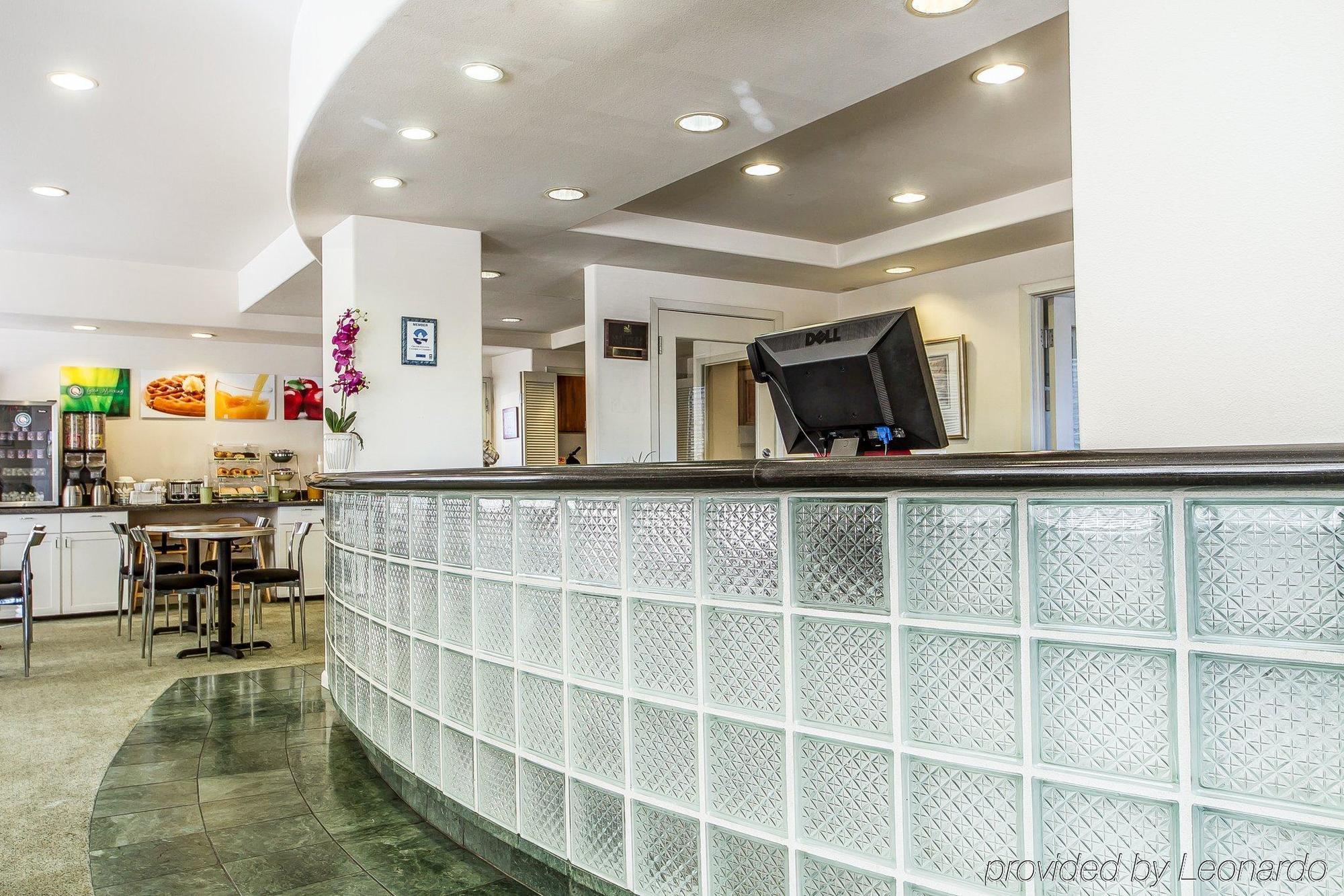 Quality Inn סטוקטון מראה חיצוני תמונה