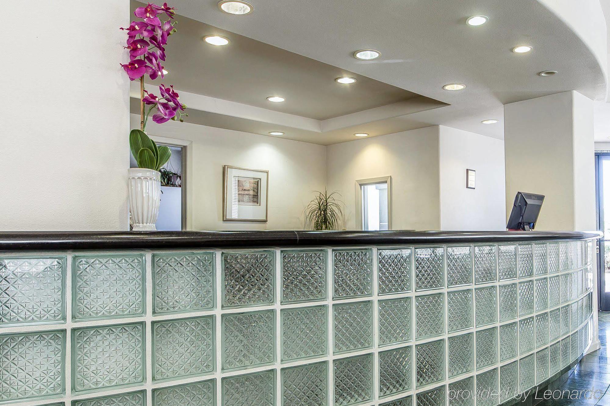 Quality Inn סטוקטון מראה חיצוני תמונה